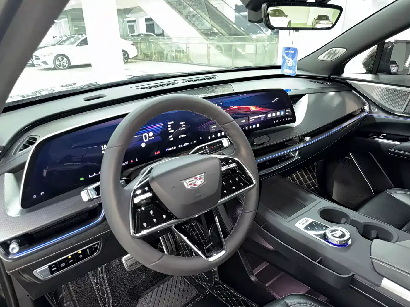 Cadillac XT5 2025 2.0T Premium Model фото 7