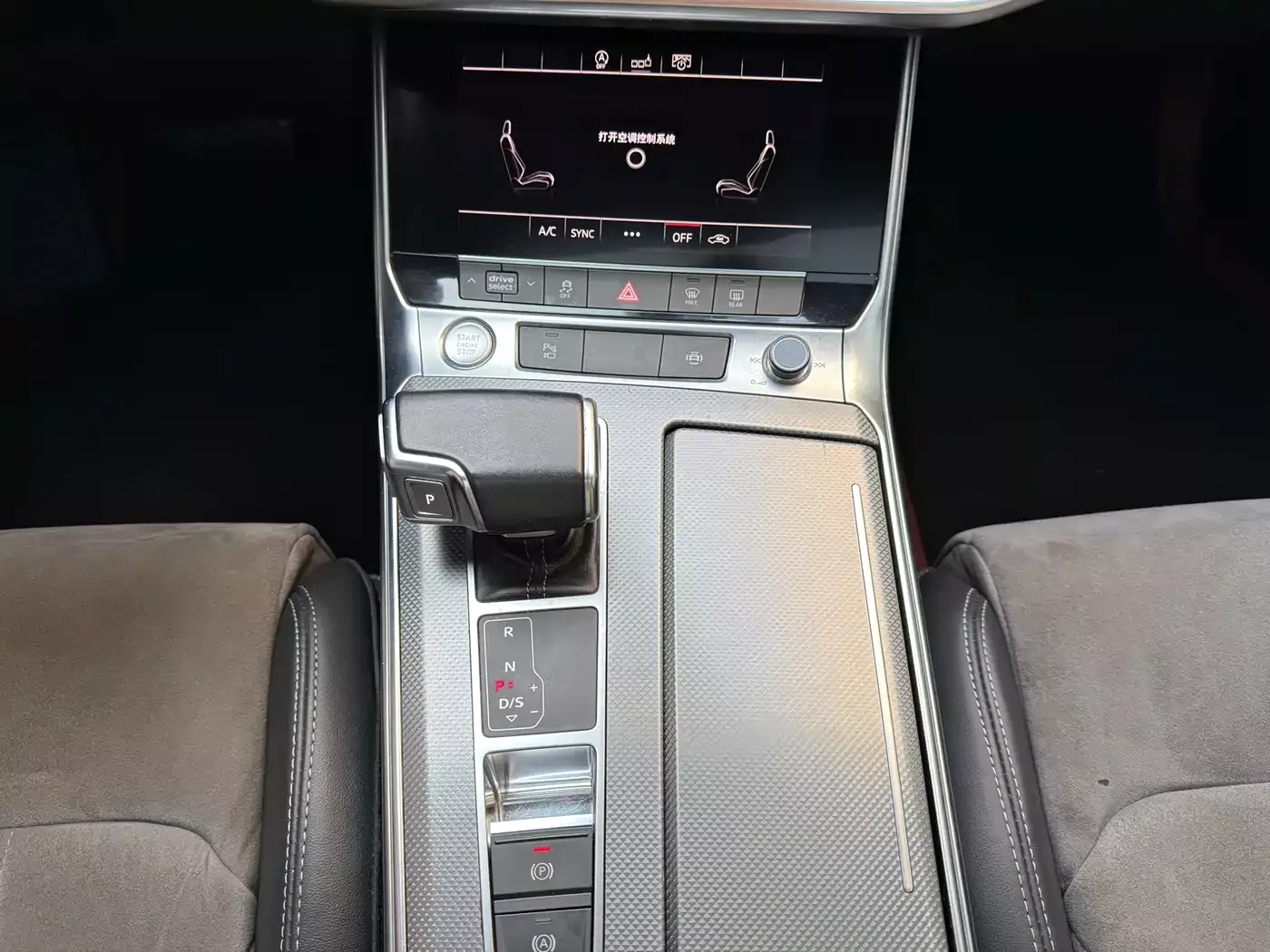 Audi A6L 2020 40 TFSI Luxury Elegance фото 9