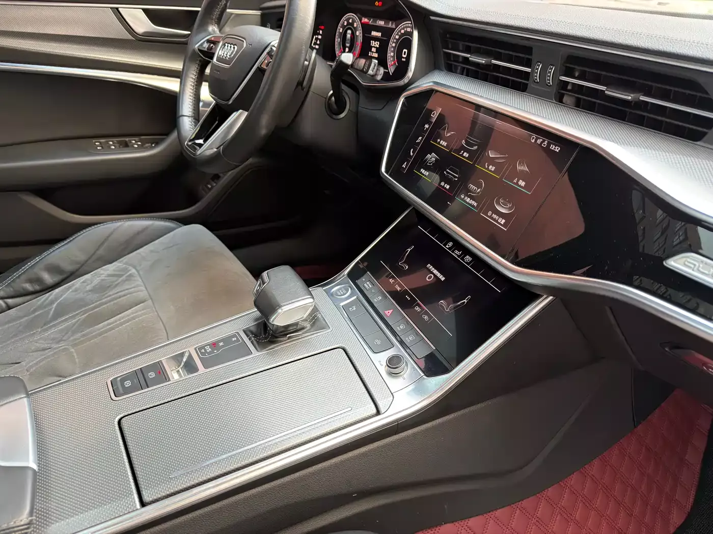 Audi A6L 2020 40 TFSI Luxury Elegance фото 12