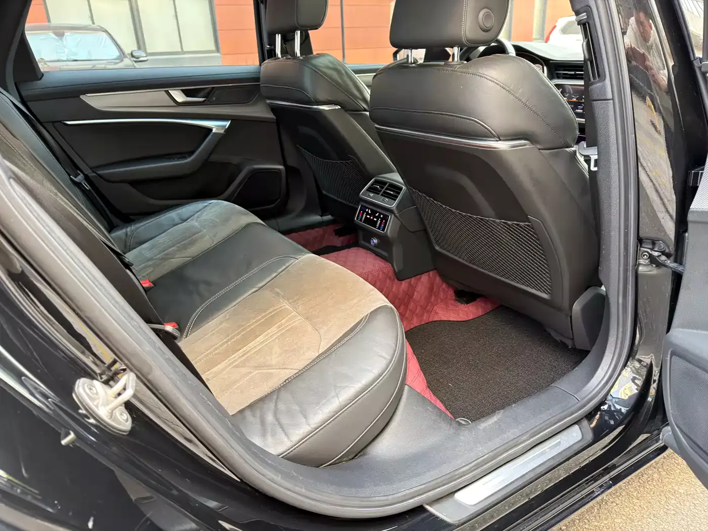 Audi A6L 2020 40 TFSI Luxury Elegance фото 13