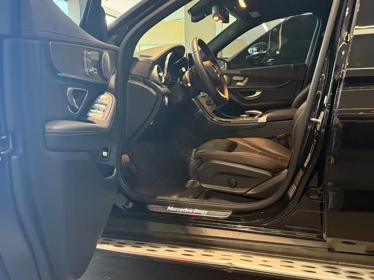 Mercedes-Benz GLC 2019 GLC 300 L 4MATIC Dynamic фото 4