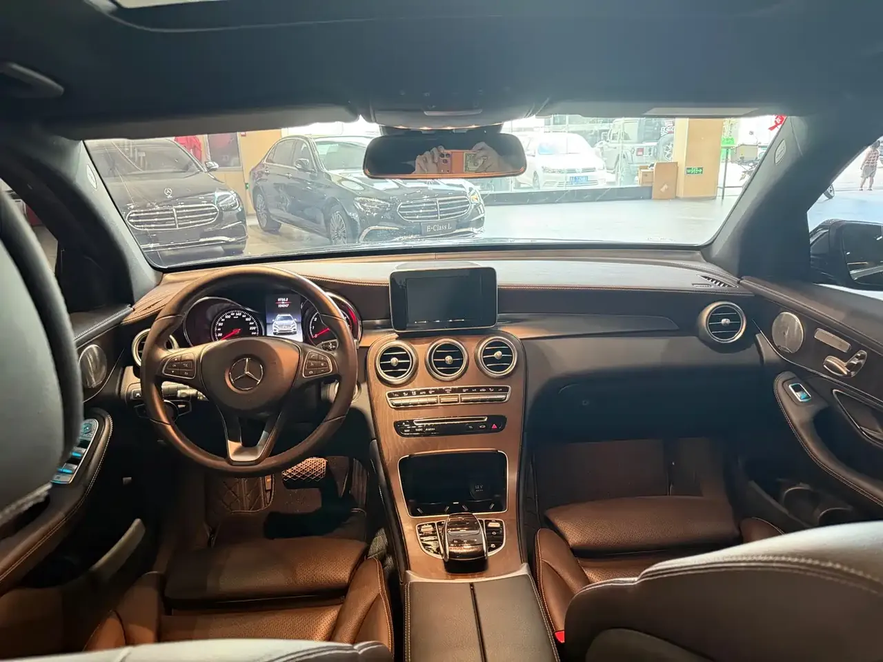 Mercedes-Benz GLC 2019 GLC 300 L 4MATIC Dynamic фото 6