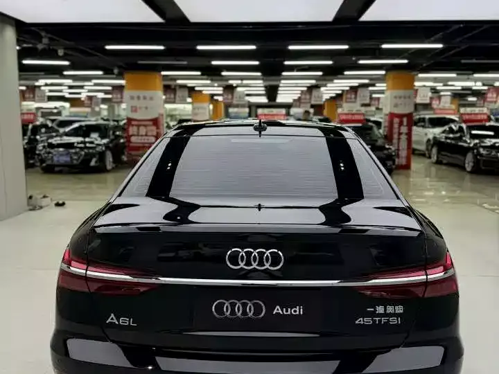 Audi A6L 2024 45 TFSI Premium Dynamic фото 6