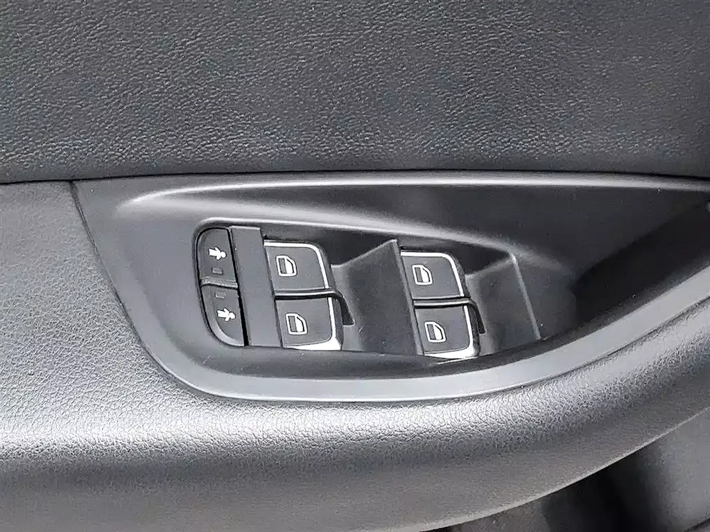Audi A6L 2016 45 TFSI quattro Sport фото 9