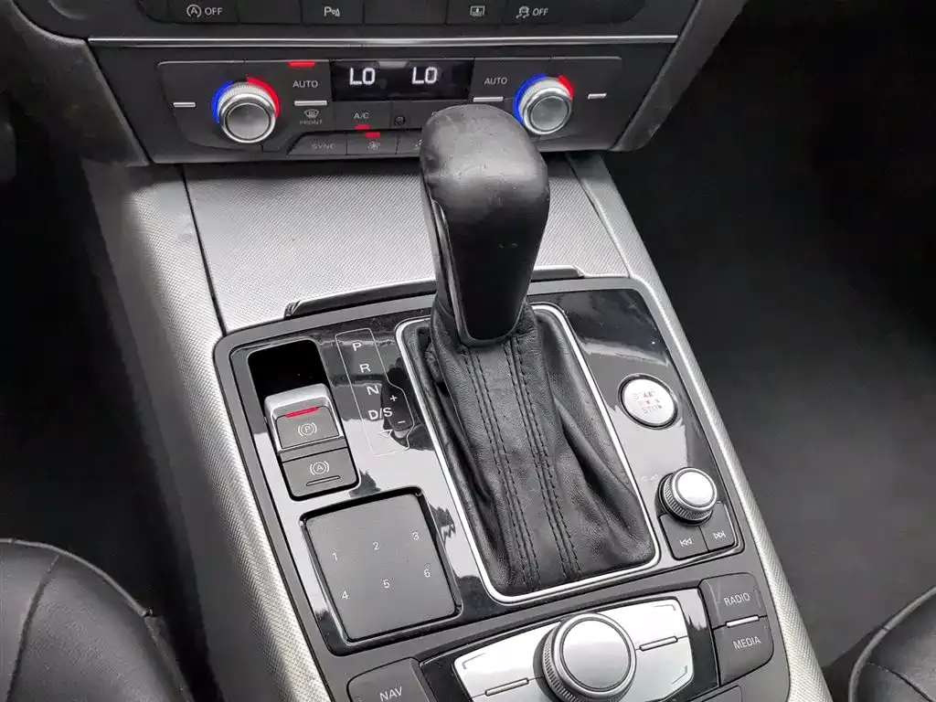 Audi A6L 2016 45 TFSI quattro Sport фото 13