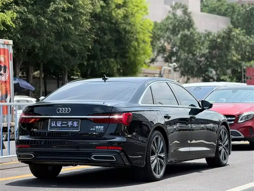Audi A6L 2021 45 TFSI quattro Exclusive Sport фото 3