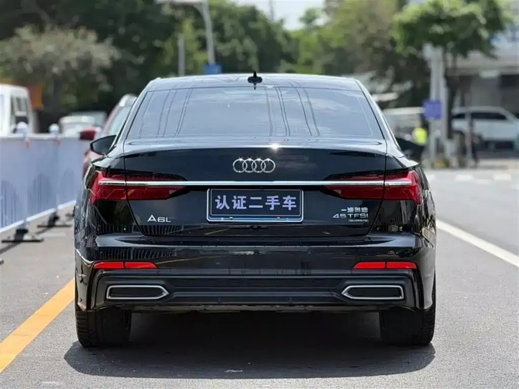 Audi A6L 2021 45 TFSI quattro Exclusive Sport фото 4