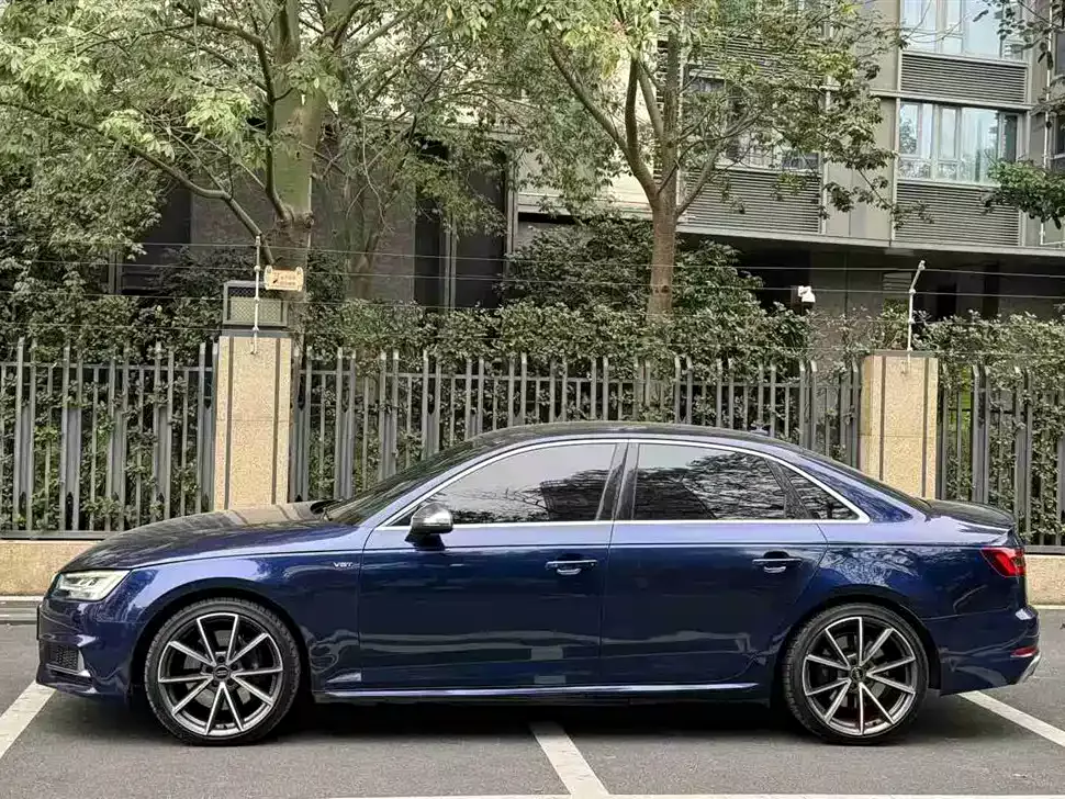 Audi S4 2018 S4 3.0TFSI фото 2