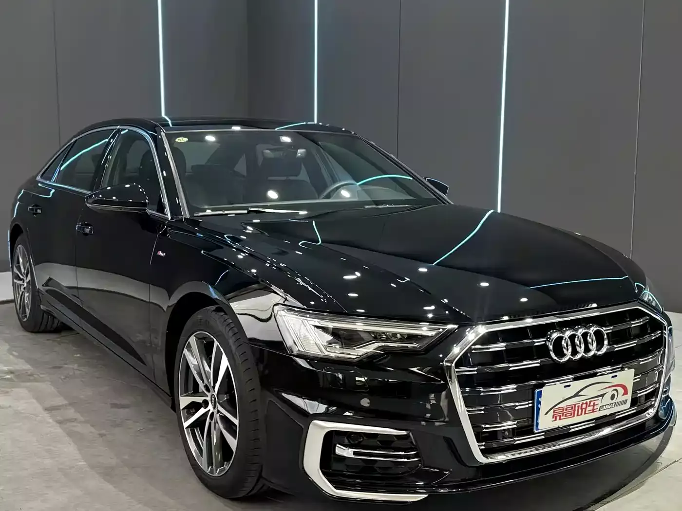 Audi A6L 2023 40 TFSI Luxury Dynamic фото 3
