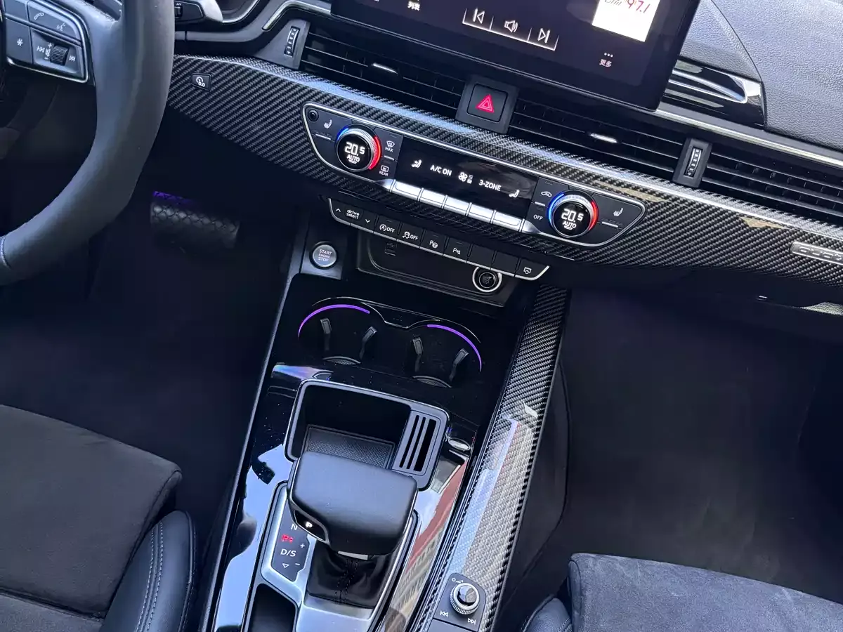Audi A4L 2022 45 TFSI quattro Premium Dynamic фото 10