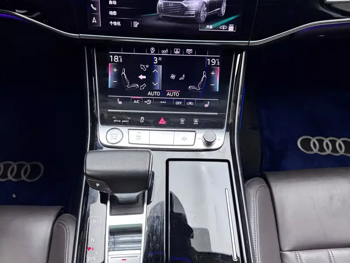 Audi A8 2019 A8L 50 TFSI quattro Comfort фото 28