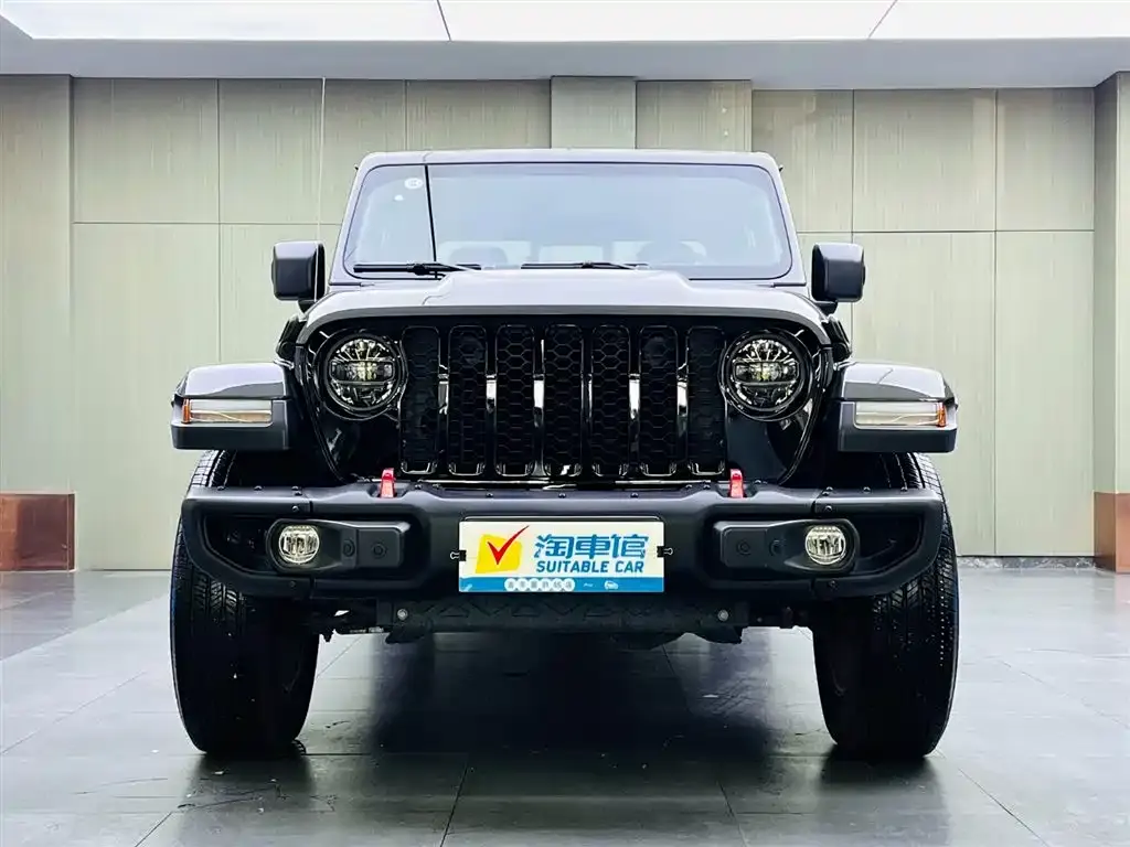 Jeep Gladiator 2022 3.6L Pioneer Edition фото 2
