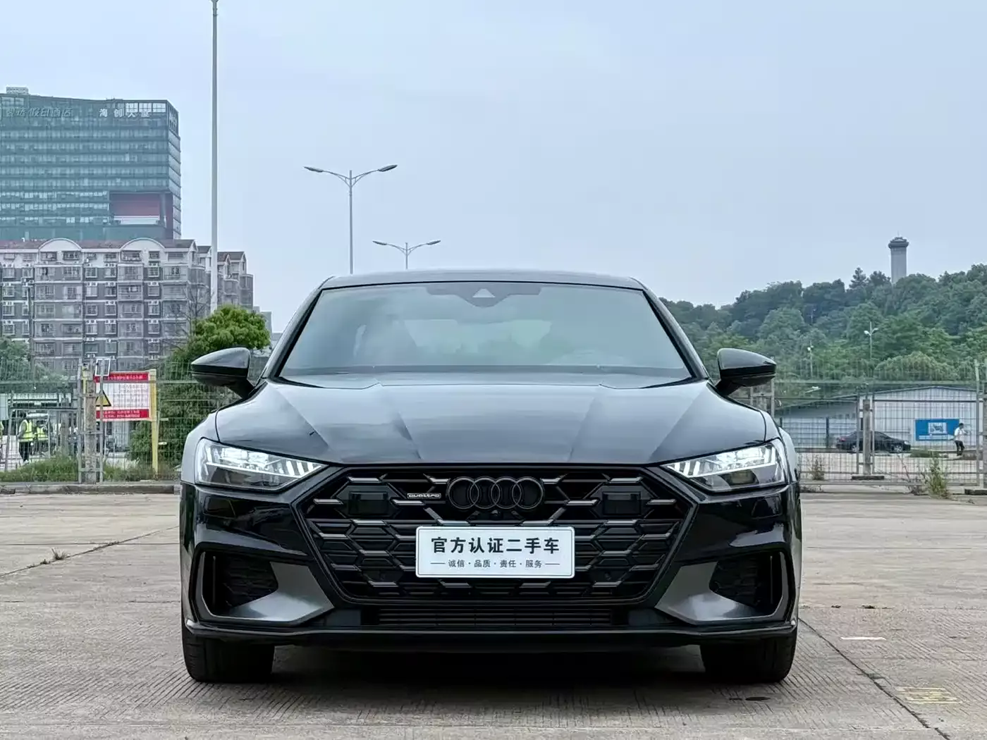 Audi A7L 2024 45 TFSI quattro Black Warrior Edition фото 2