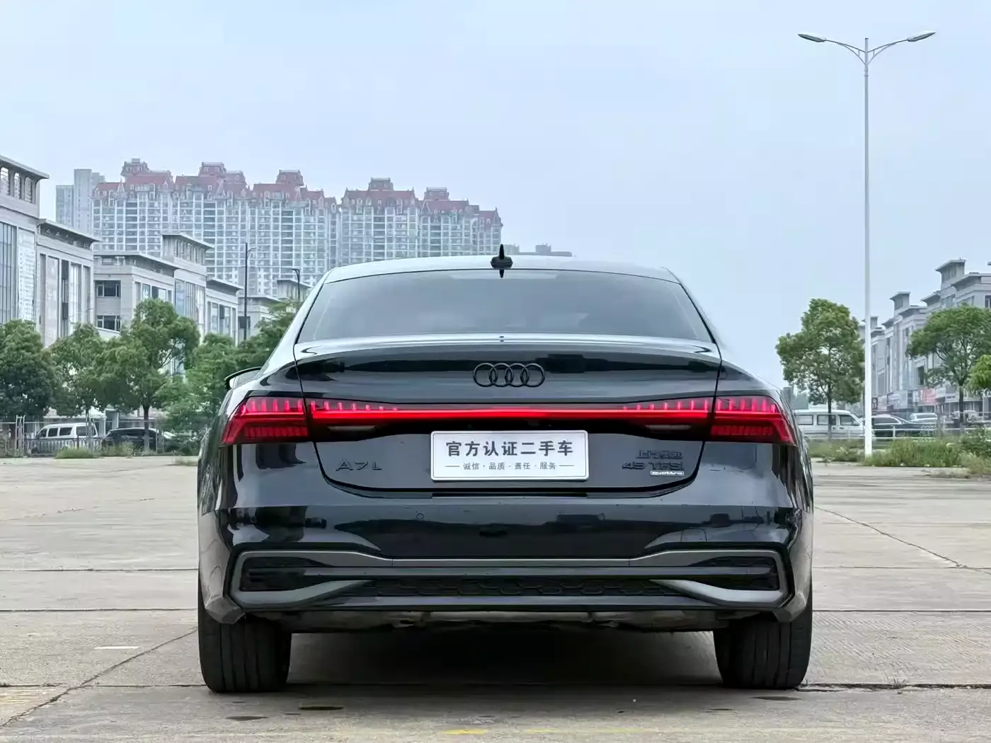 Audi A7L 2024 45 TFSI quattro Black Warrior Edition фото 7