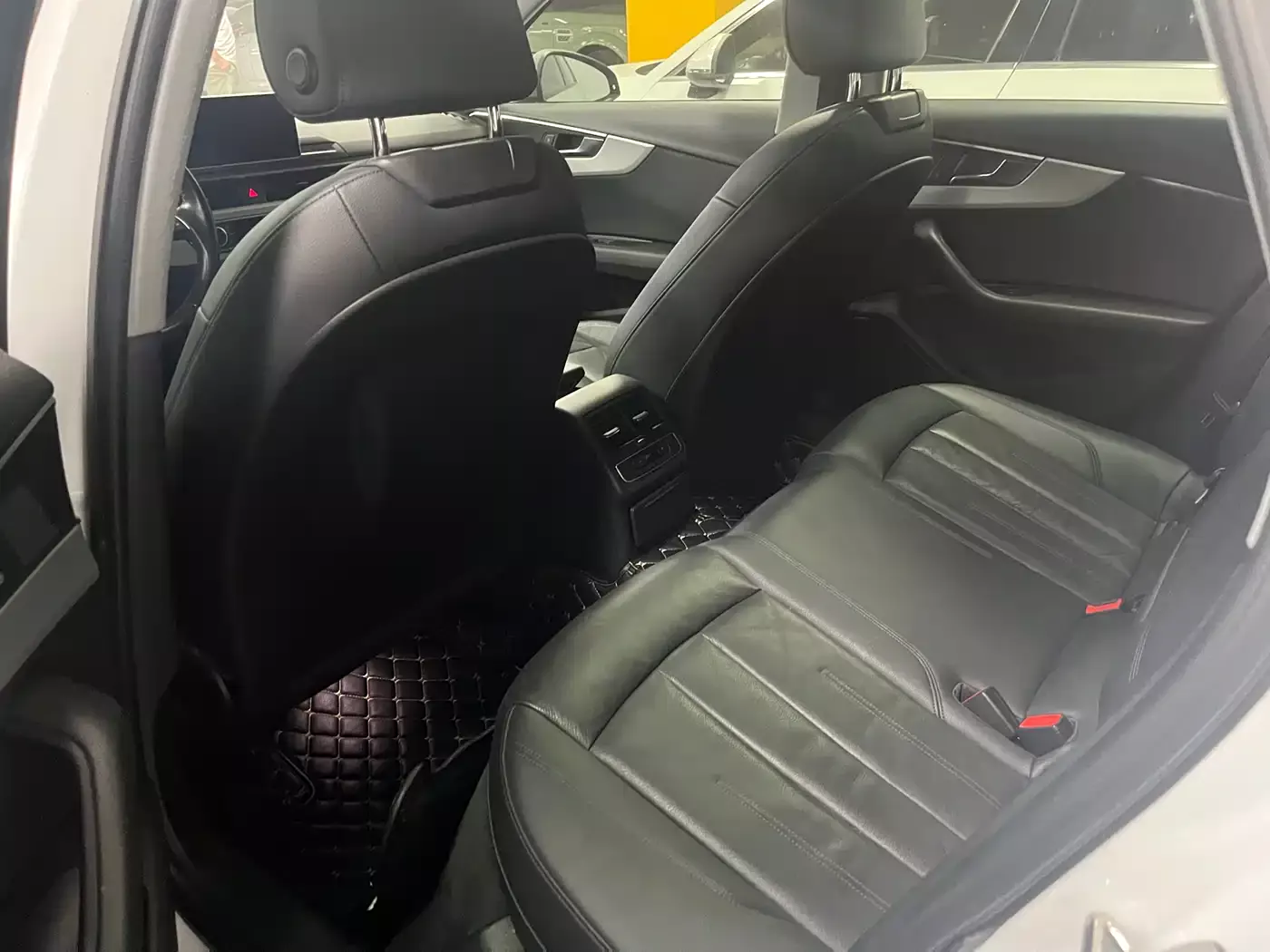 Audi A4 (Import) 2017 45 TFSI allroad quattro Fashion фото 5