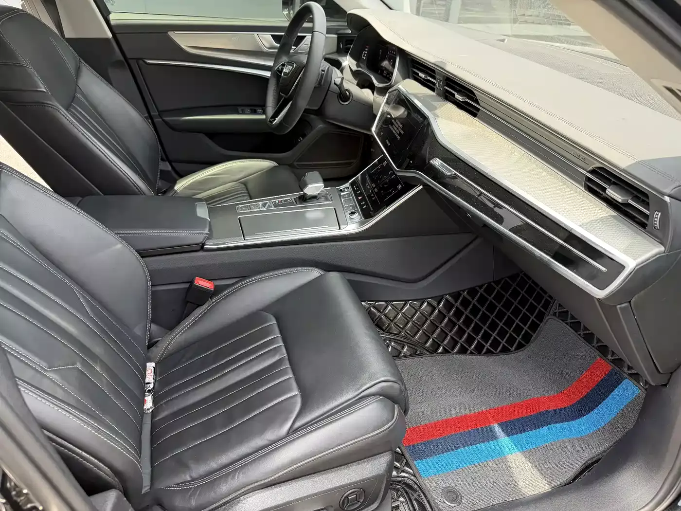 Audi A6L 2026 Model Year 45 TFSI quattro Premium Dynamic фото 9