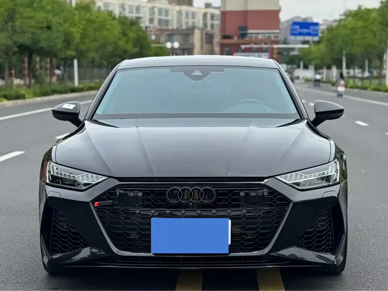 Audi A7 2023 Model 45 TFSI Premium Selection Edition фото 2