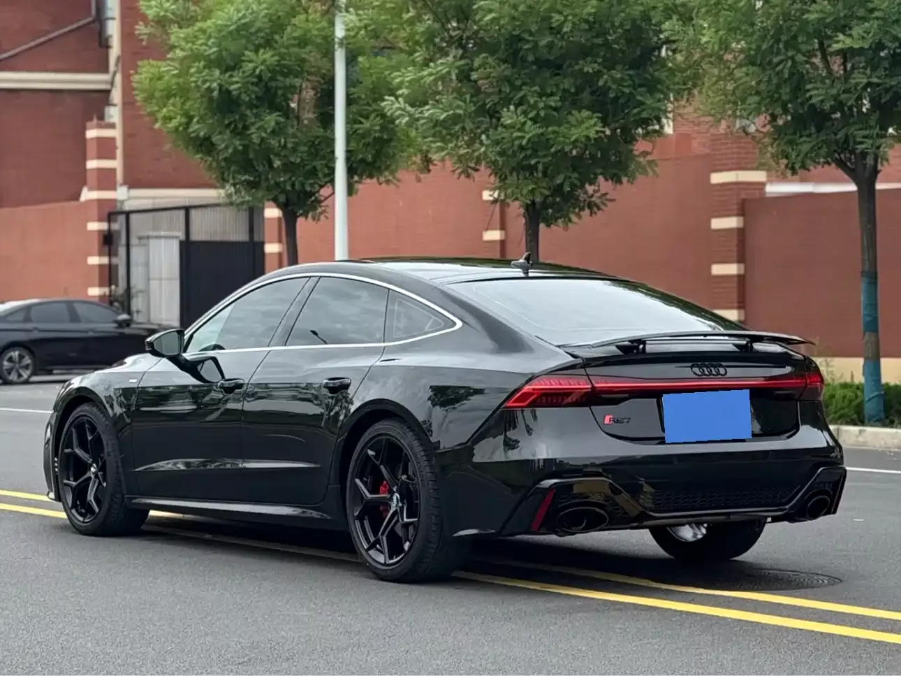 Audi A7 2023 Model 45 TFSI Premium Selection Edition фото 16
