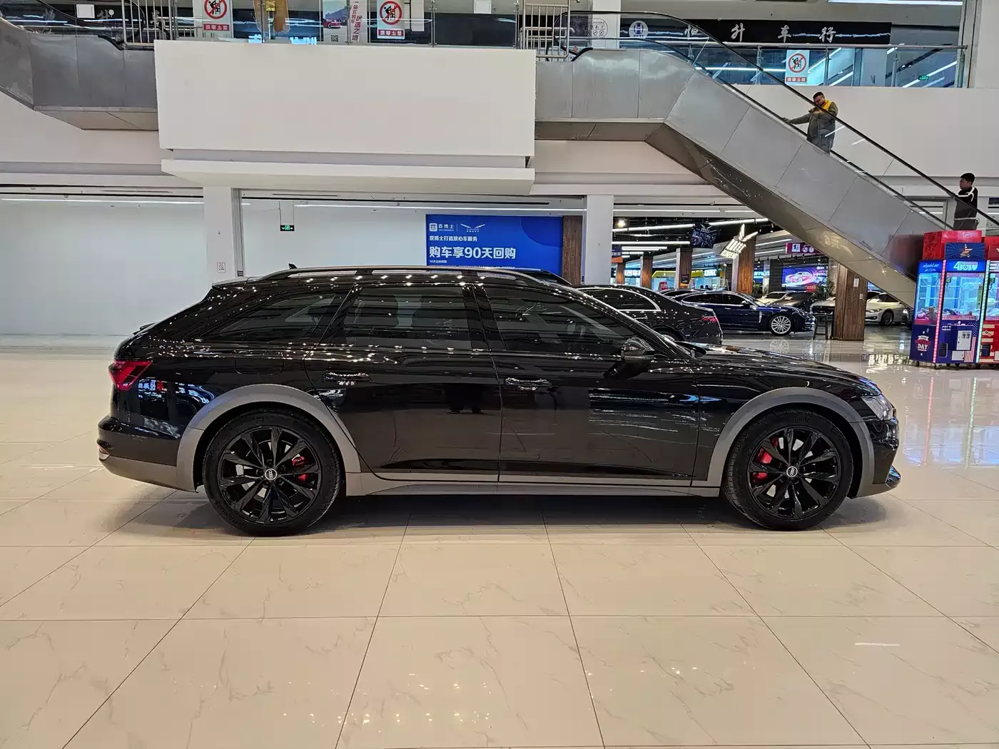 Audi A6 (Import) 2021 allroad quattro Explorer 55 TFSI Premium Off-road фото 8