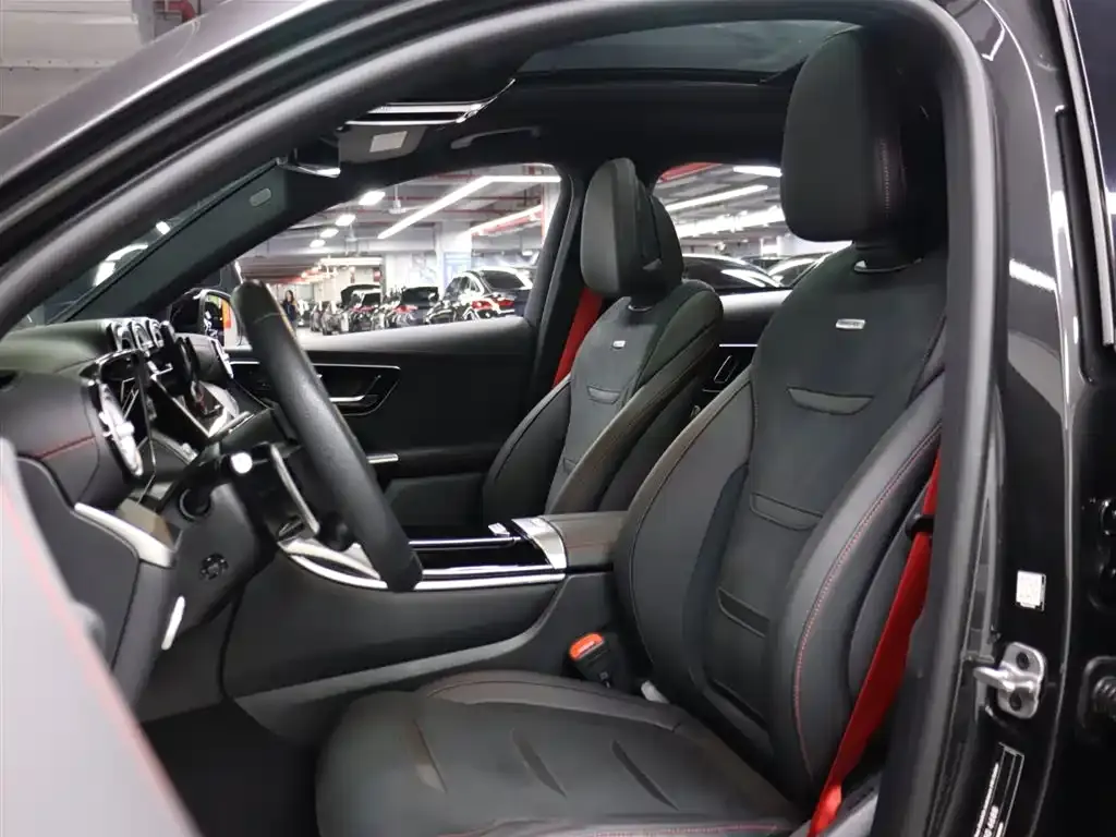 Mercedes-Benz GLC Coupe AMG 2025 AMG GLC 43 4MATIC Coupe SUV фото 11