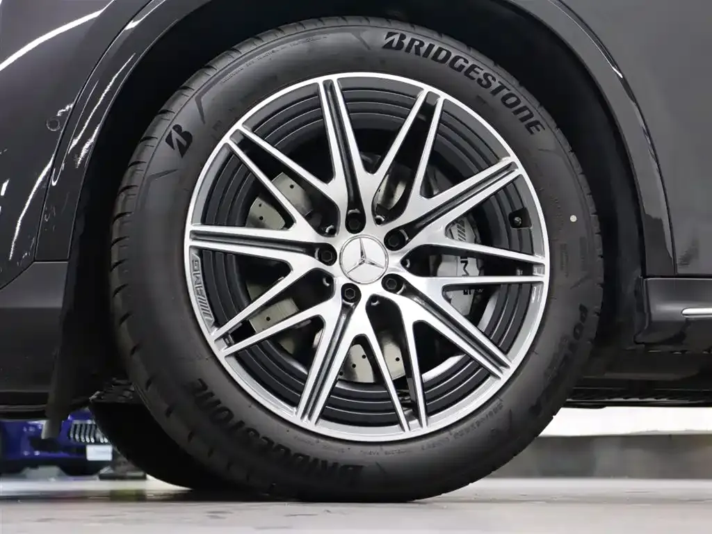Mercedes-Benz GLC Coupe AMG 2025 AMG GLC 43 4MATIC Coupe SUV фото 26