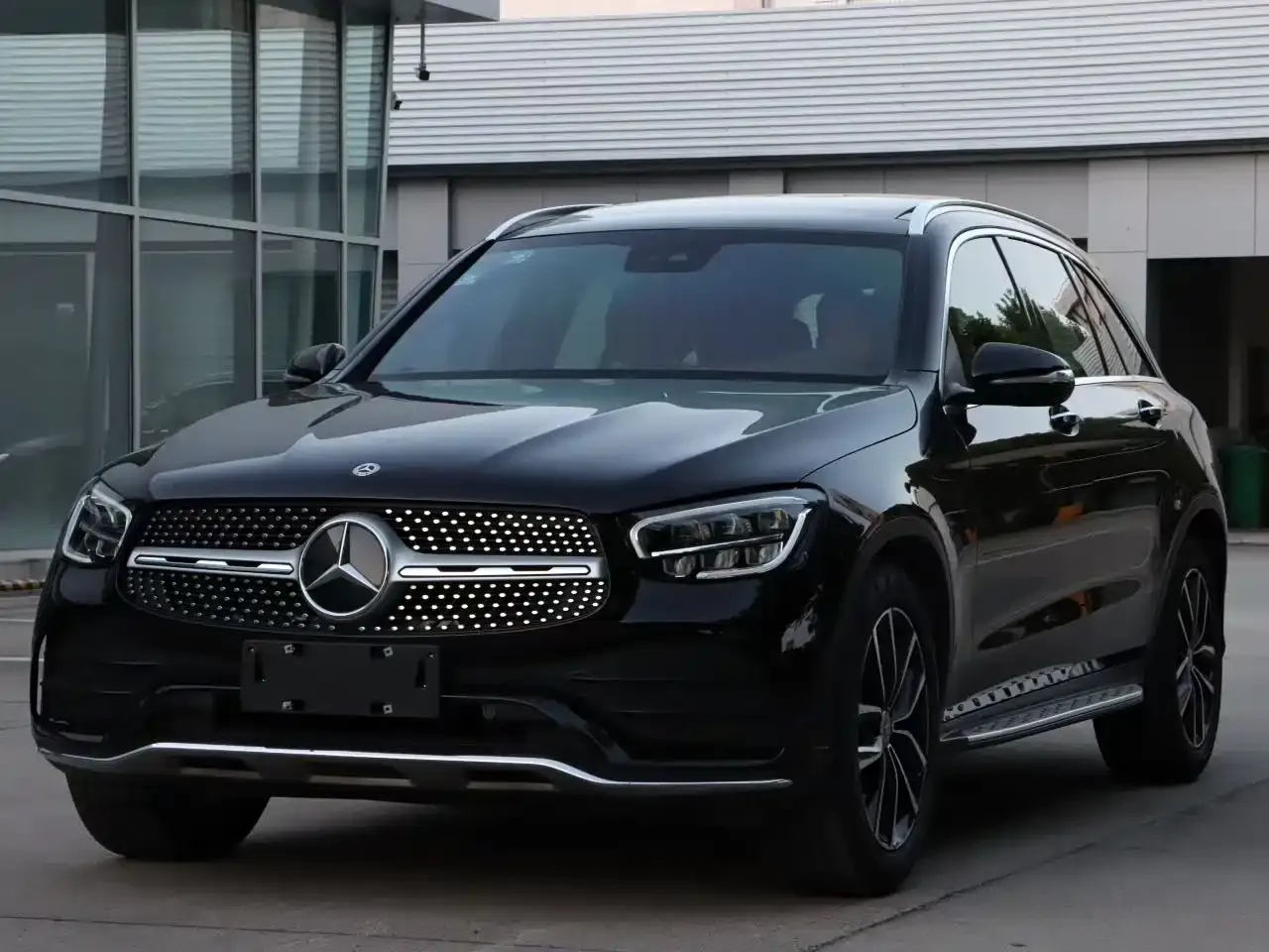 Mercedes-Benz GLC 2020 Facelift GLC 260 L 4MATIC Luxury