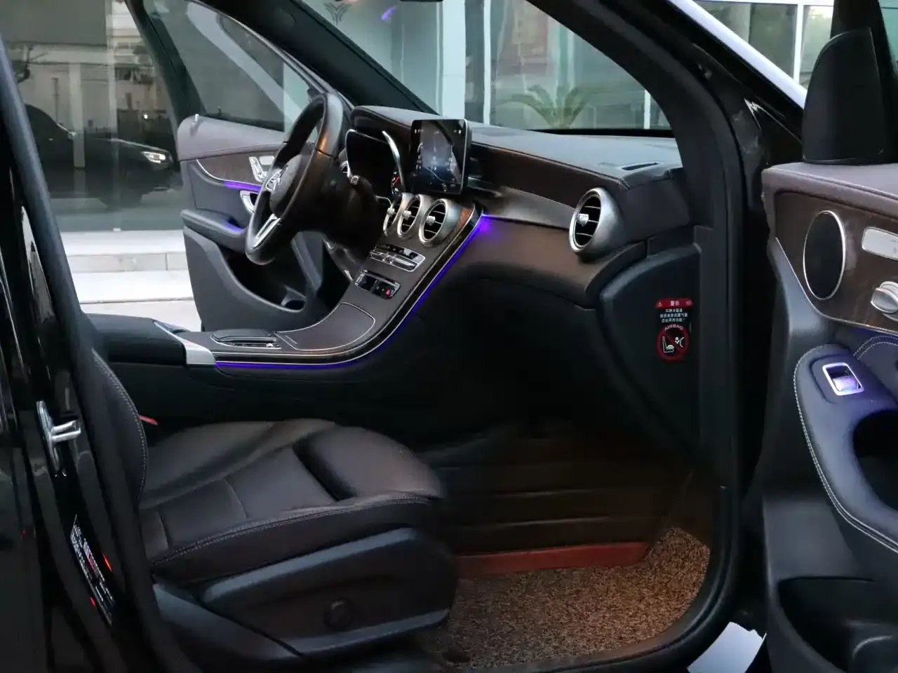 Mercedes-Benz GLC 2020 Facelift GLC 260 L 4MATIC Luxury фото 4