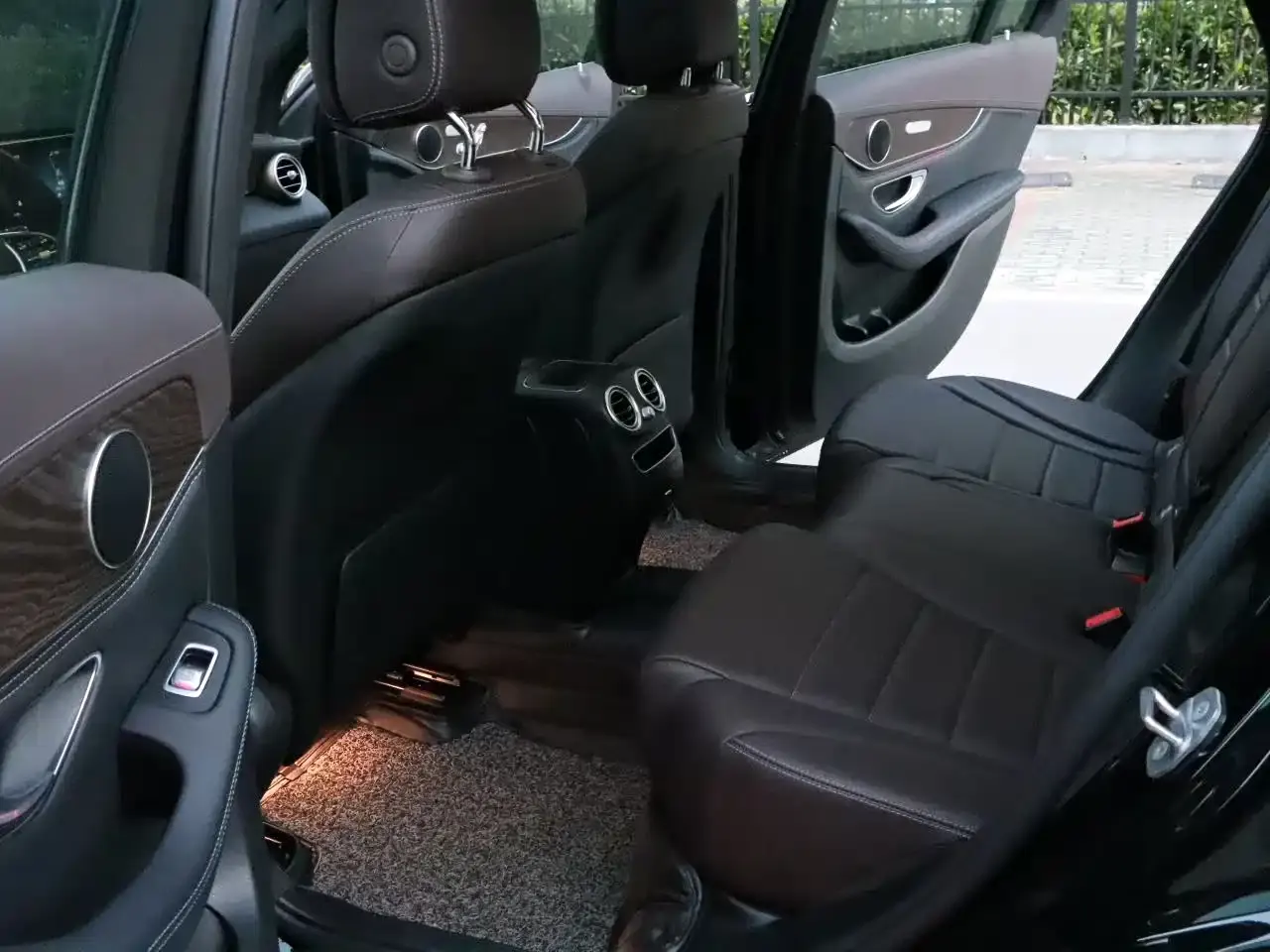 Mercedes-Benz GLC 2020 Facelift GLC 260 L 4MATIC Luxury фото 6