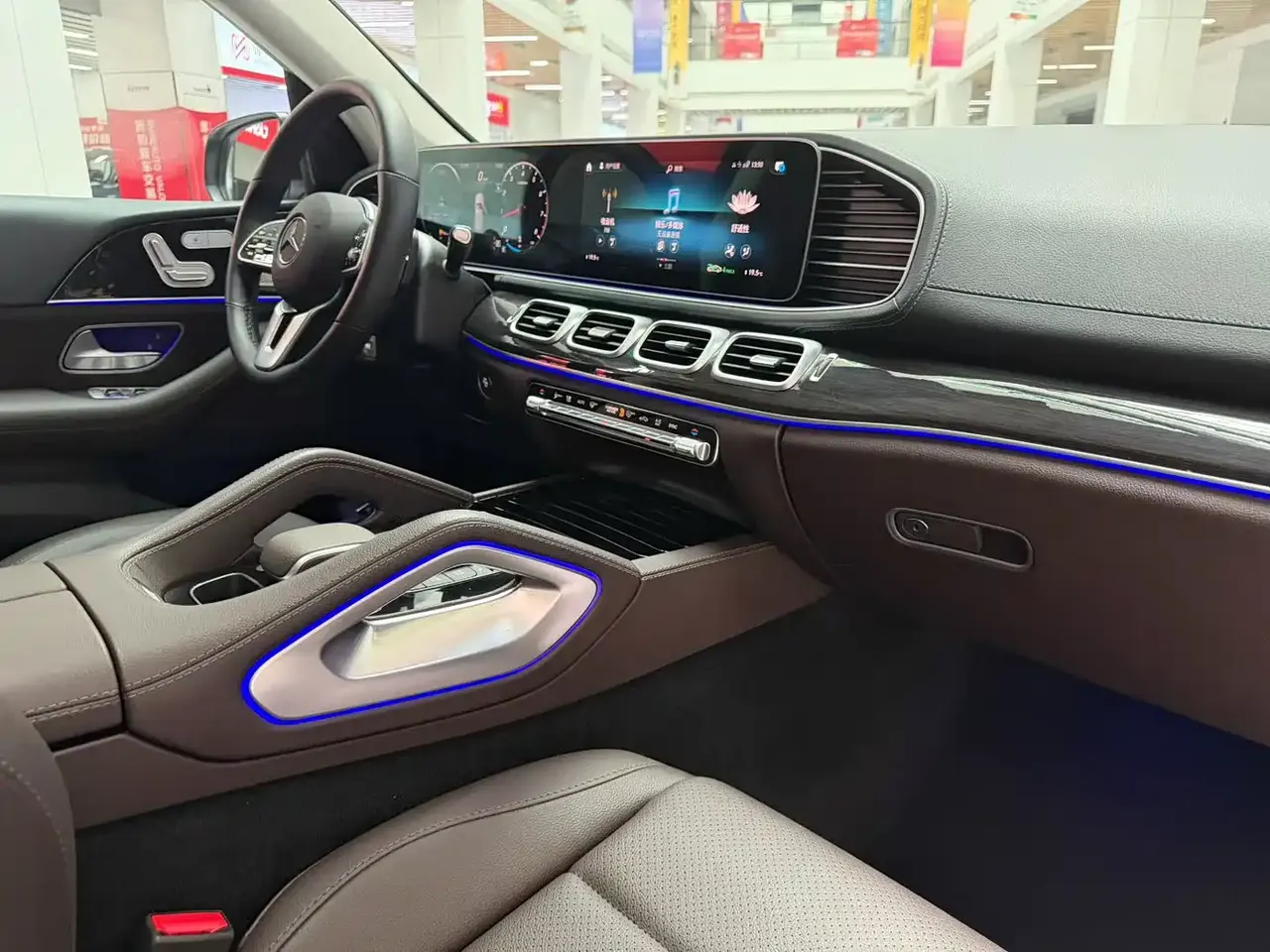 Mercedes-Benz GLE 2022 GLE 350 4MATIC Fashion фото 9