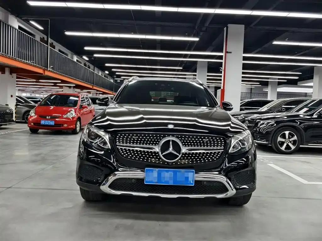 Mercedes-Benz GLC 2016 GLC 260 4MATIC Luxury фото 2
