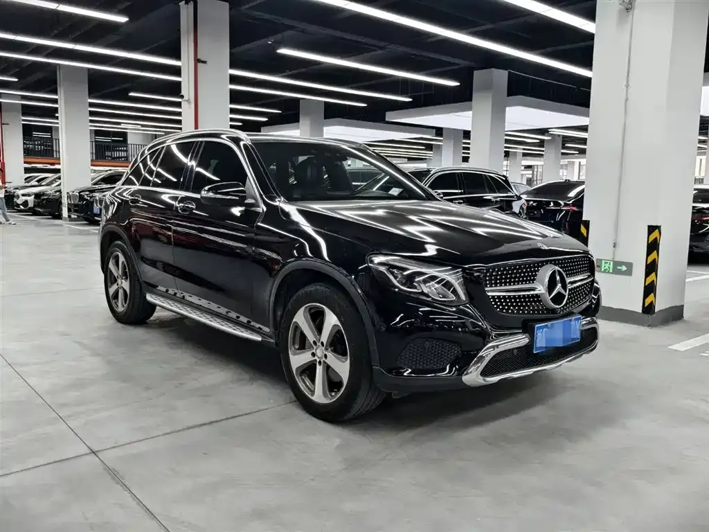 Mercedes-Benz GLC 2016 GLC 260 4MATIC Luxury фото 3