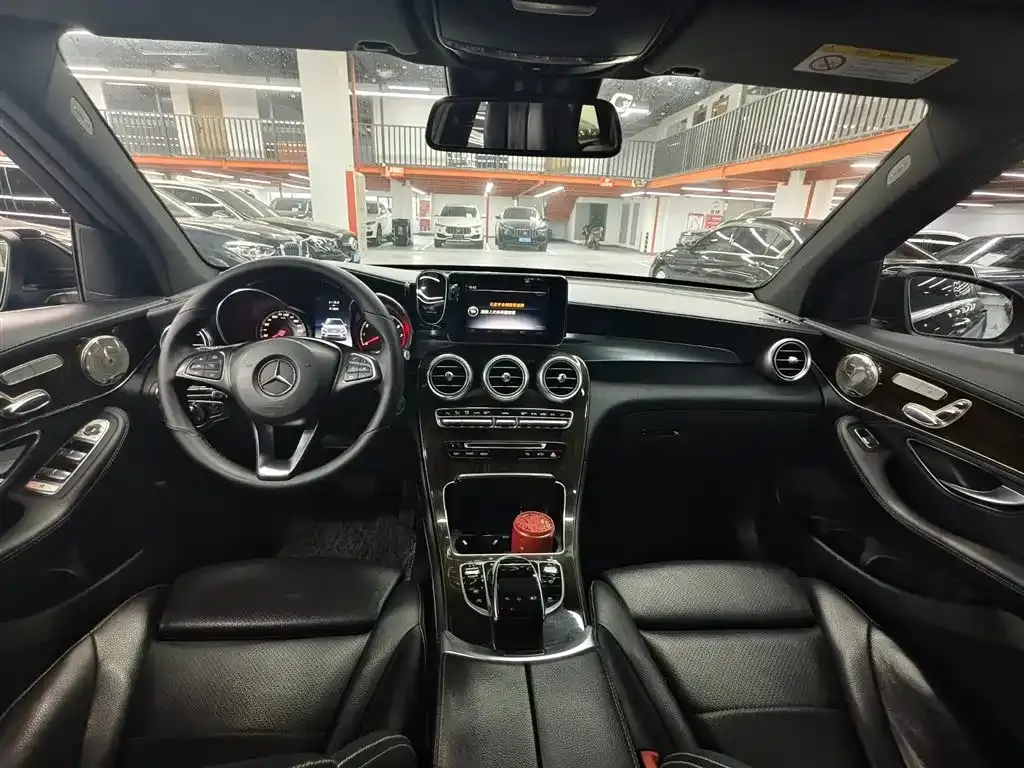 Mercedes-Benz GLC 2016 GLC 260 4MATIC Luxury фото 6