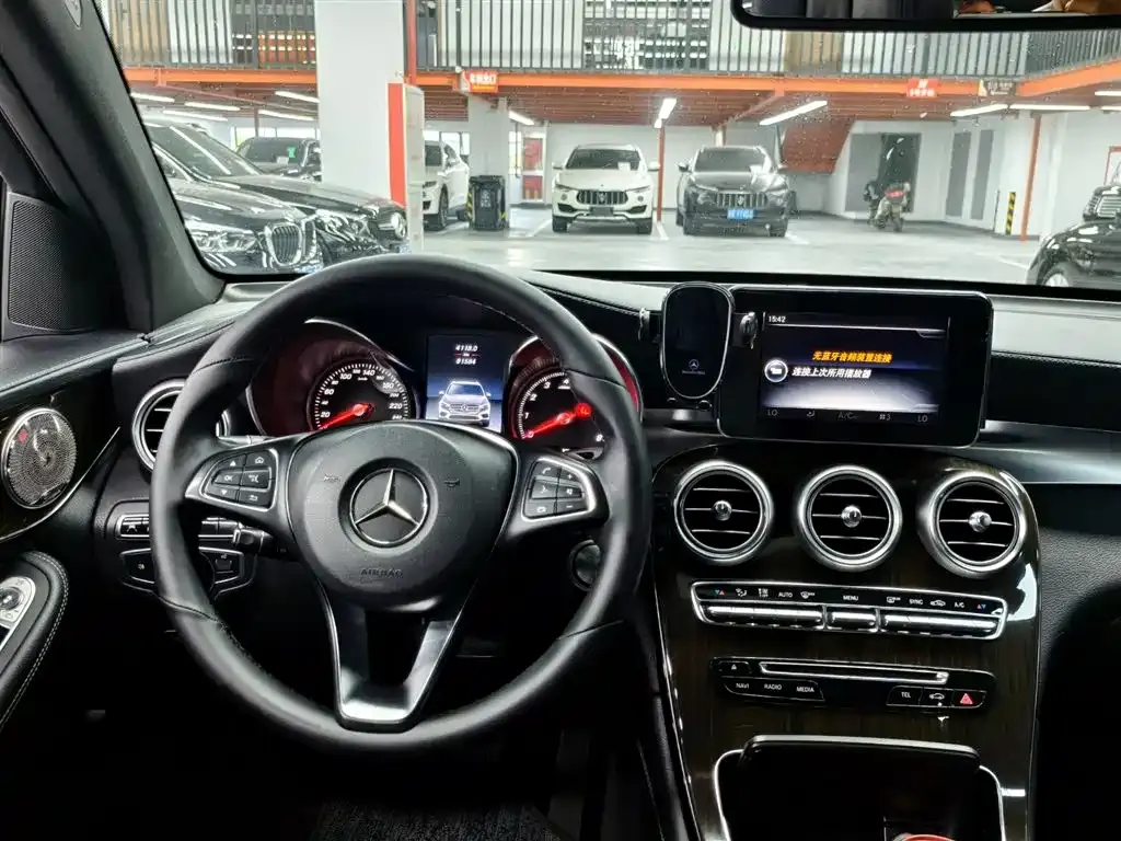 Mercedes-Benz GLC 2016 GLC 260 4MATIC Luxury фото 7