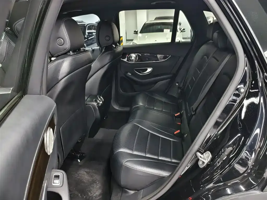 Mercedes-Benz GLC 2016 GLC 260 4MATIC Luxury фото 11