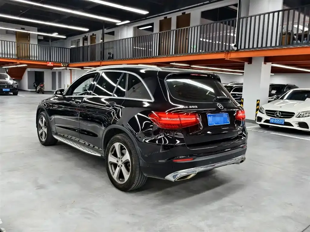 Mercedes-Benz GLC 2016 GLC 260 4MATIC Luxury фото 16