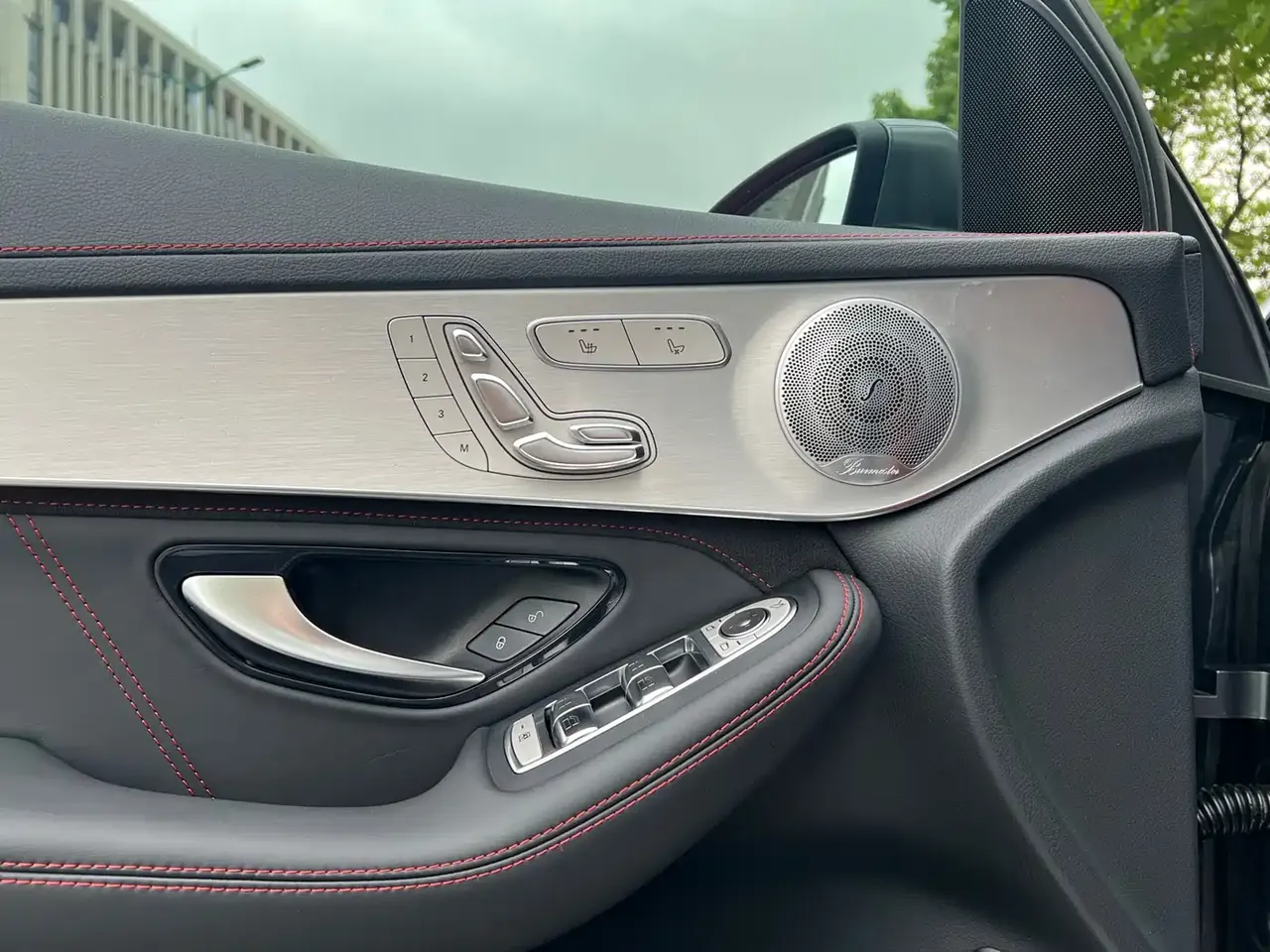 Mercedes-Benz GLC AMG 2018 AMG GLC 63 4MATIC+ фото 6