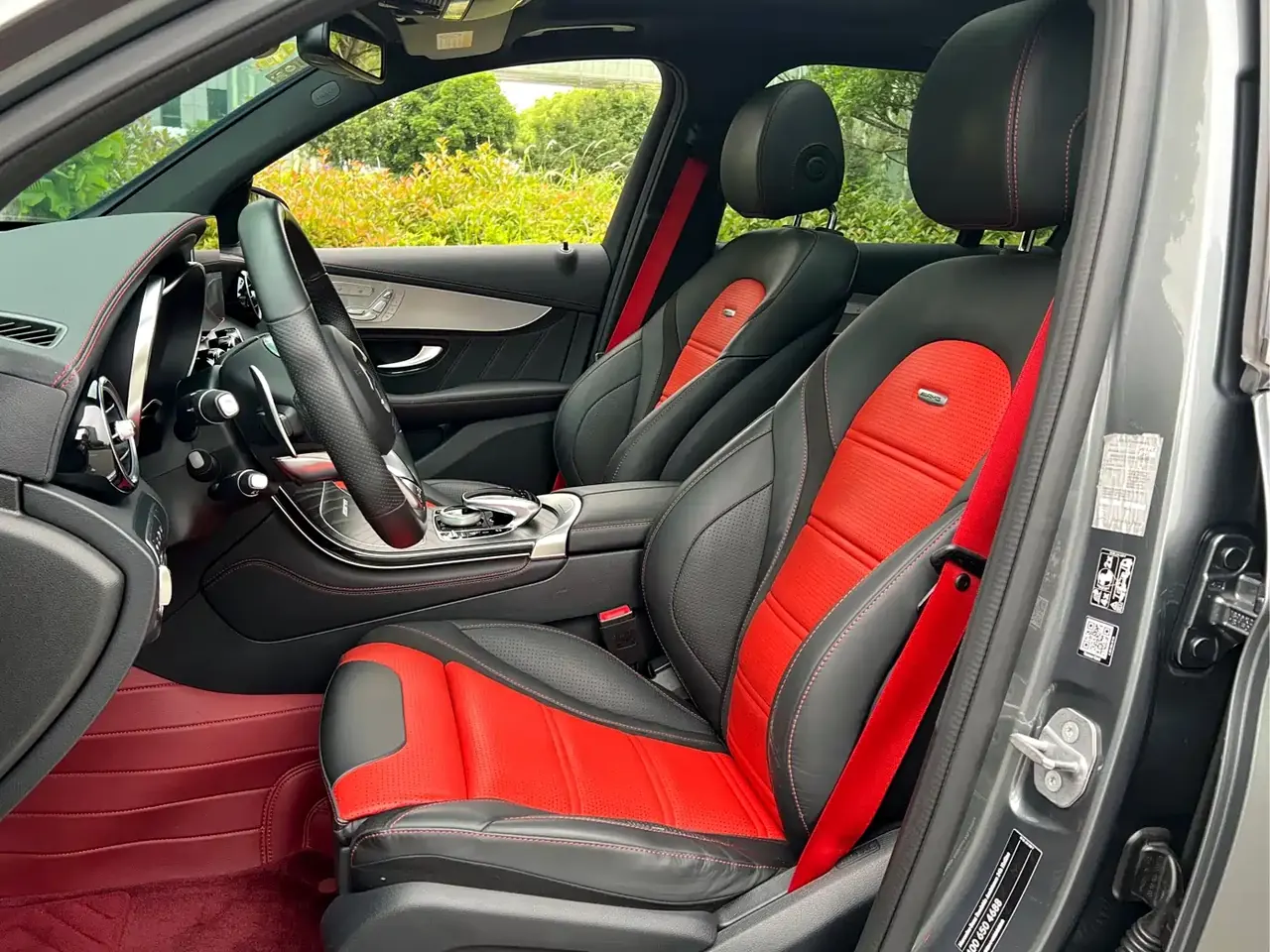 Mercedes-Benz GLC AMG 2018 AMG GLC 63 4MATIC+ фото 7