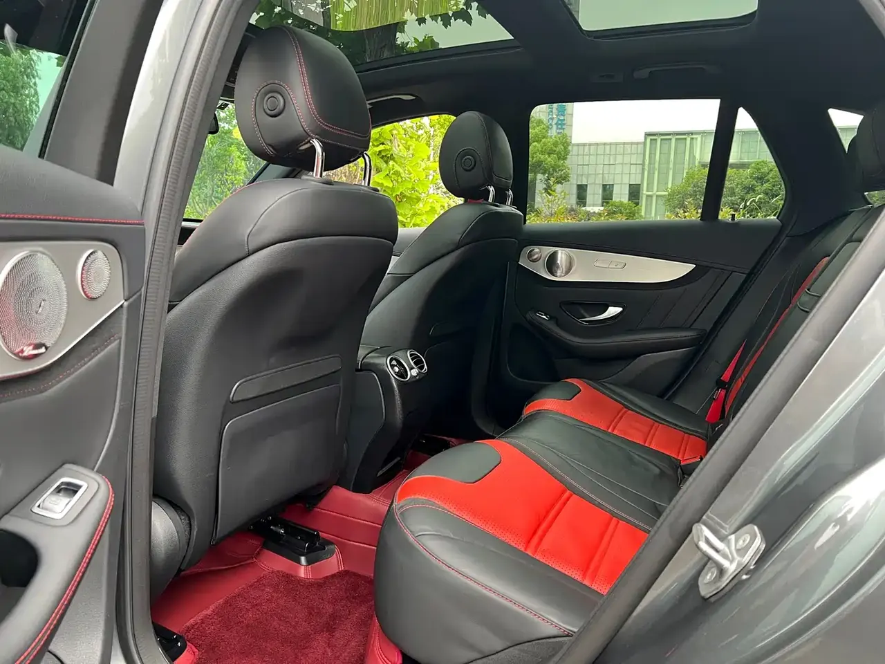 Mercedes-Benz GLC AMG 2018 AMG GLC 63 4MATIC+ фото 9
