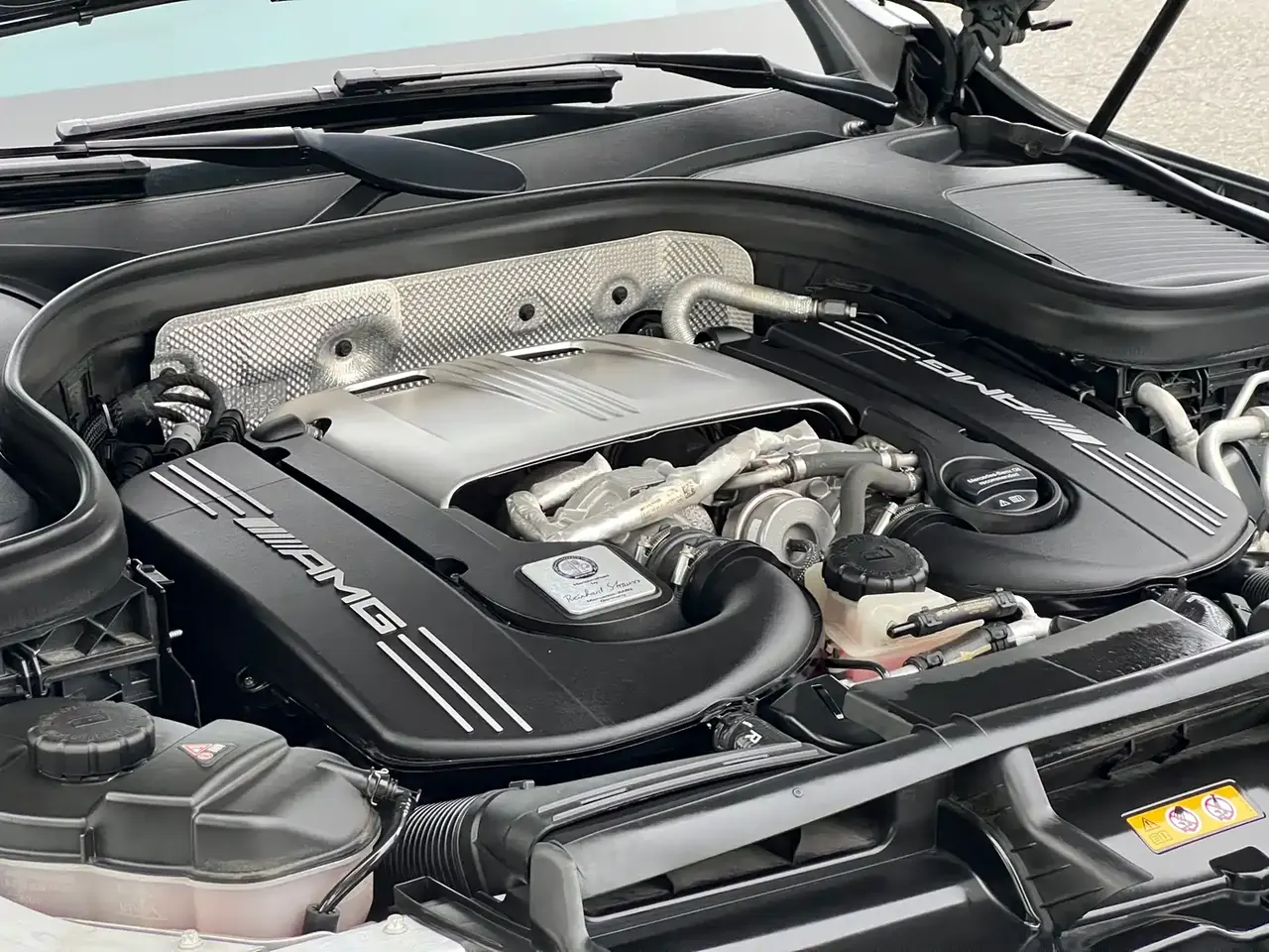 Mercedes-Benz GLC AMG 2018 AMG GLC 63 4MATIC+ фото 19