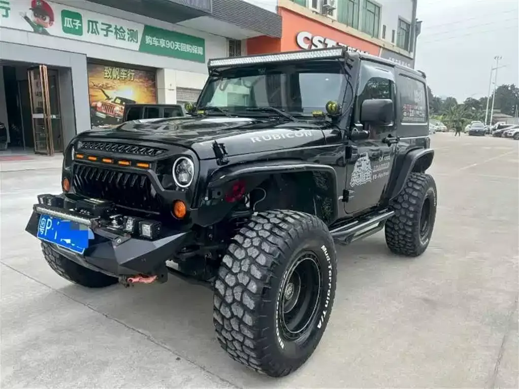 Jeep Wrangler 2009 3.8L Rubicon Two-Door