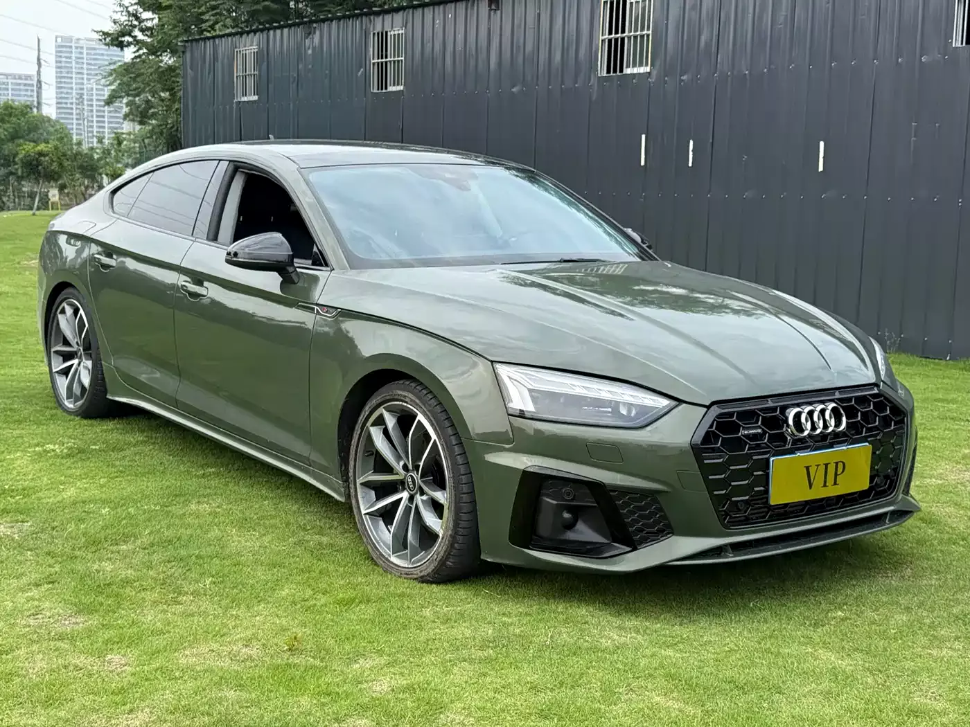 Audi A5 (Import) 2021 Sportback 40 TFSI quattro Luxury Elegance фото 3