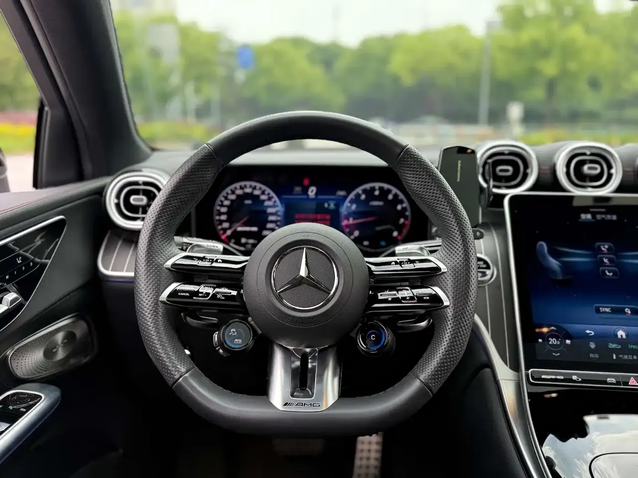 Mercedes-Benz GLC Coupe AMG 2025 AMG GLC 43 4MATIC Coupe SUV фото 9