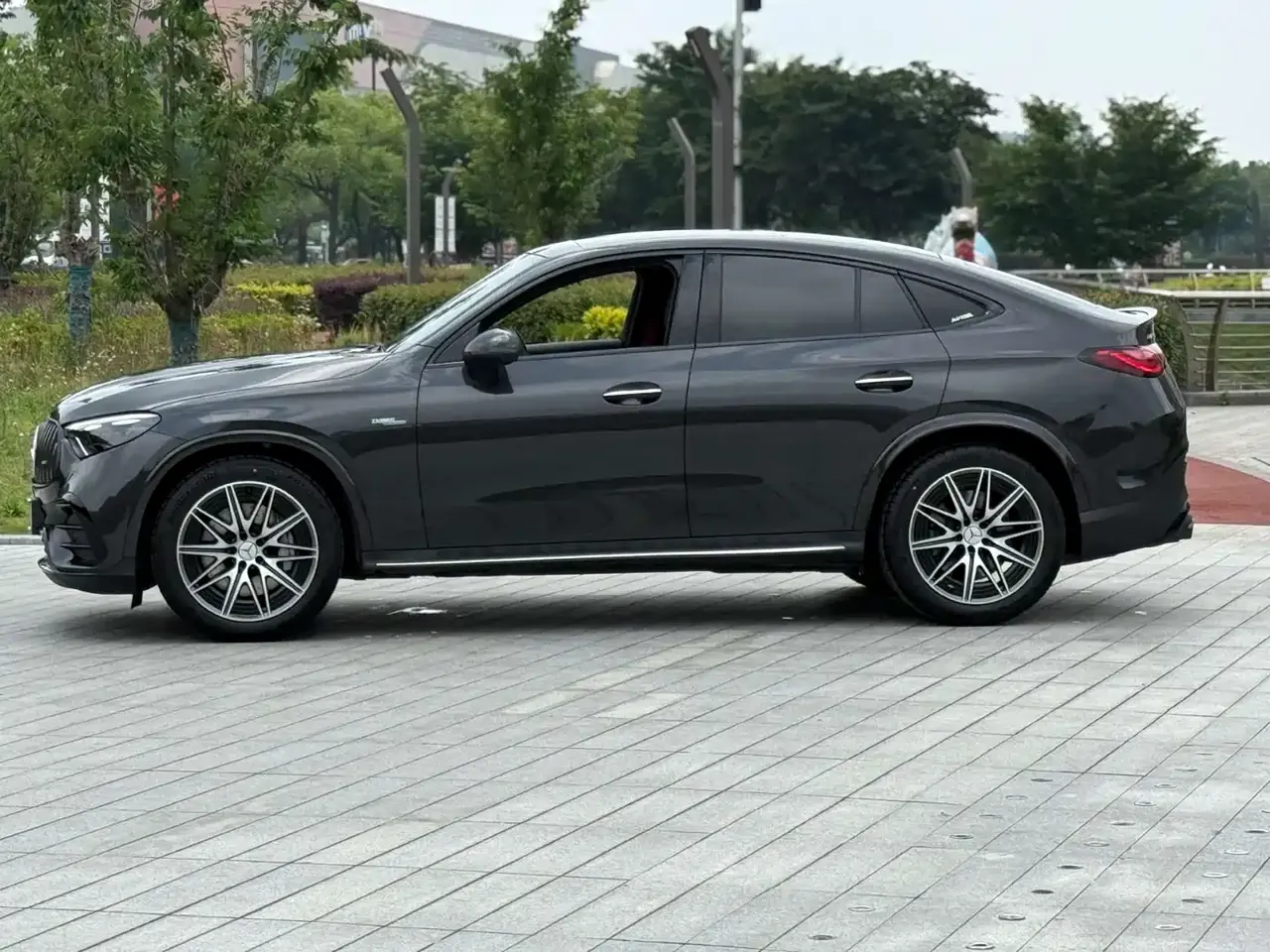 Mercedes-Benz GLC Coupe AMG 2025 AMG GLC 43 4MATIC Coupe SUV фото 13