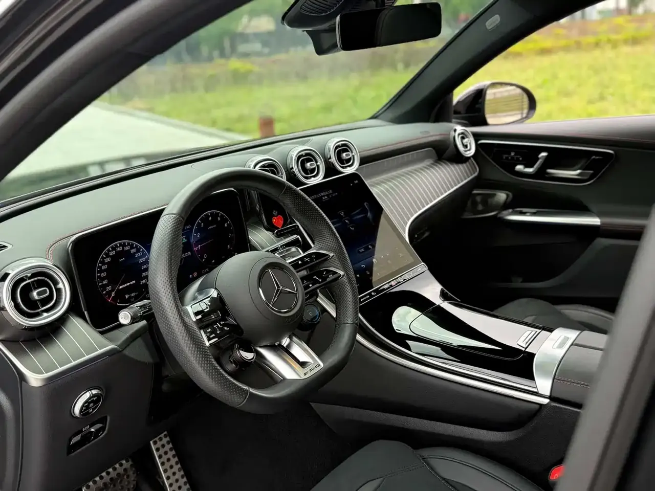 Mercedes-Benz GLC Coupe AMG 2025 AMG GLC 43 4MATIC Coupe SUV фото 19