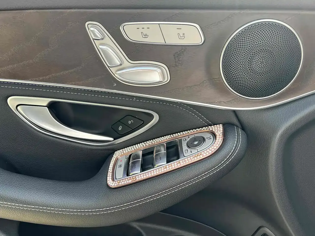 Mercedes-Benz GLC 2020 GLC 260 L 4MATIC Luxury фото 12