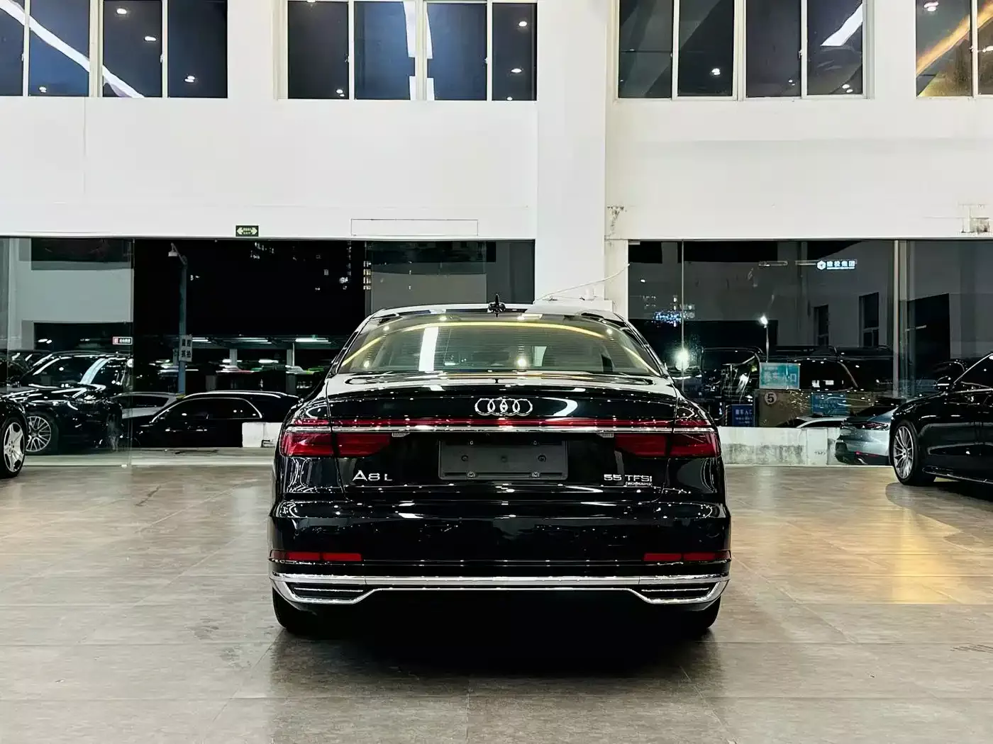 Audi A8 2018 A8L 55 TFSI quattro Launch Premium фото 5