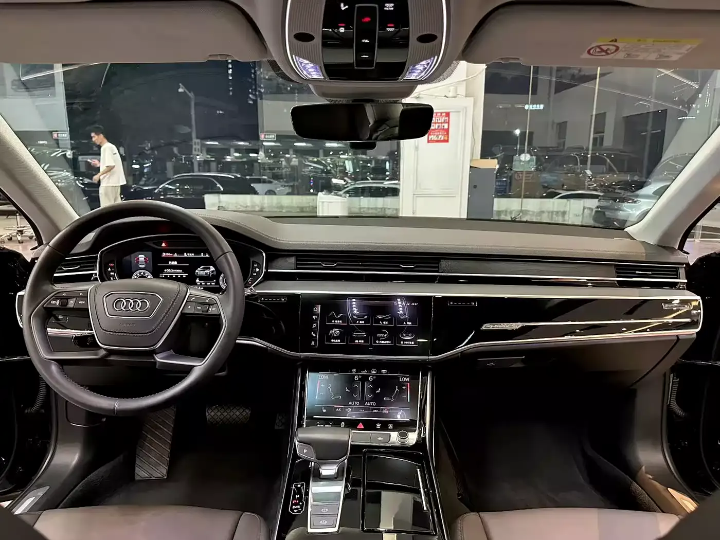 Audi A8 2018 A8L 55 TFSI quattro Launch Premium фото 9