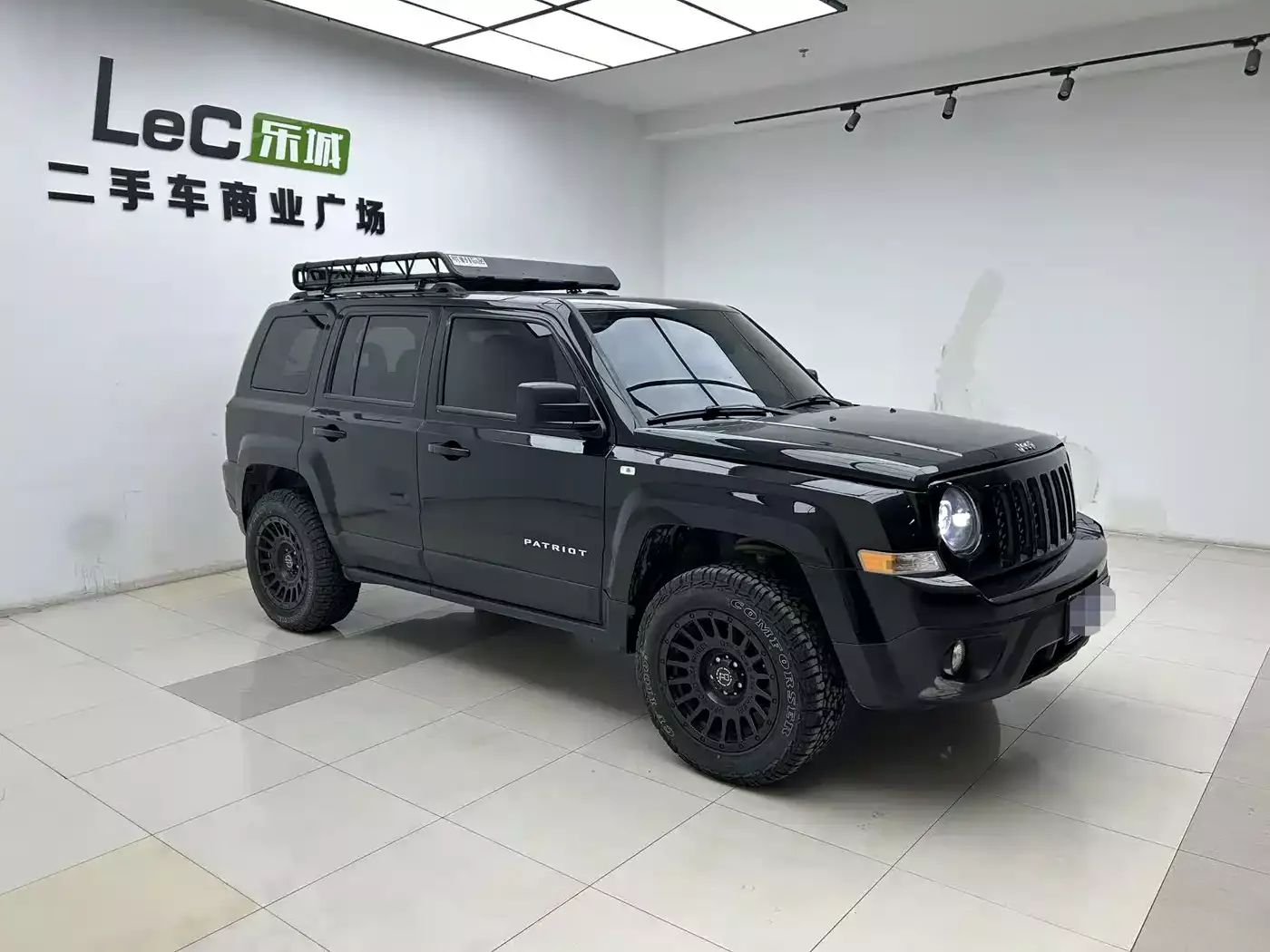 Jeep Patriot 2015 2.4L Luxury Navigation Edition фото 5