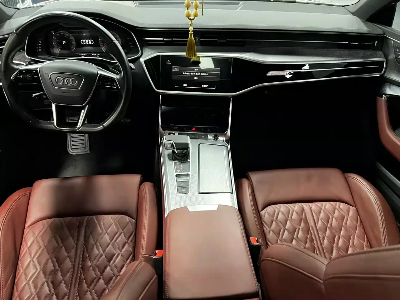Audi A7L 2024 55 TFSI quattro Black Warrior Edition фото 6