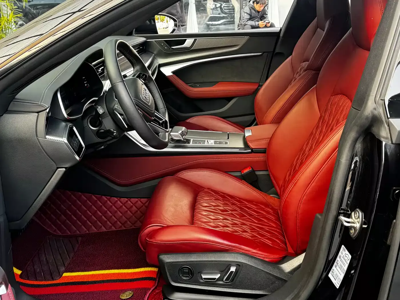 Audi A7L 2024 45 TFSI quattro S-line Black Warrior Edition фото 12